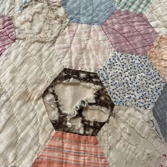 Antique Hexagon Cutter Quilt - Picture 6 of 7